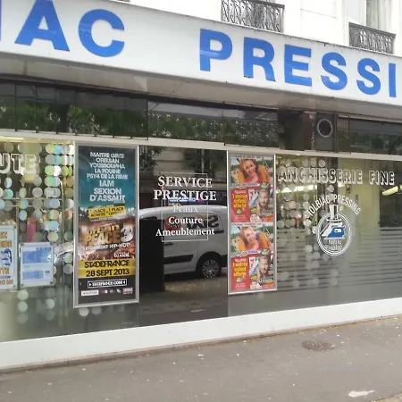 Pres Du Centre Et Du Metro